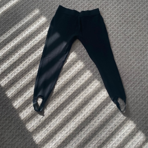 Women’s Gap black stir up legging size xs - Picture 2 of 3
